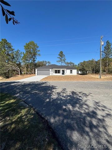 2349 W Oakland Lane, Citrus Springs, FL 34434