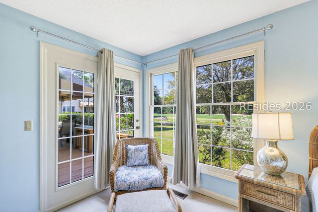 70 Shipyard Dr Apt 255, Hilton Head Island, SC 29928