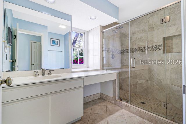 70 Shipyard Dr Apt 255, Hilton Head Island, SC 29928