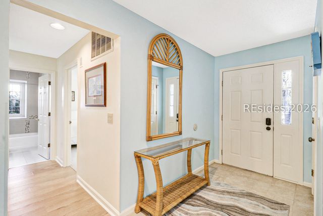 70 Shipyard Dr Apt 255, Hilton Head Island, SC 29928