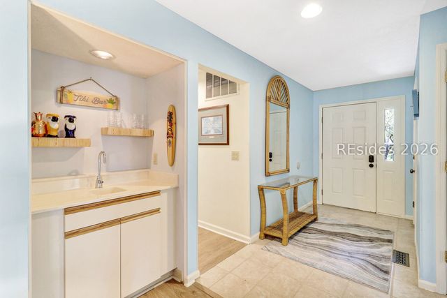 70 Shipyard Dr Apt 255, Hilton Head Island, SC 29928