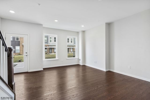 3 Sadie Cir 3104, Union Twp., NJ 07083