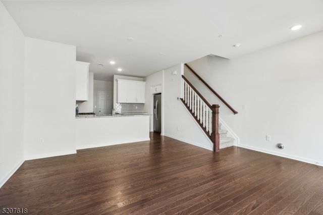 3 Sadie Cir 3104, Union Twp., NJ 07083