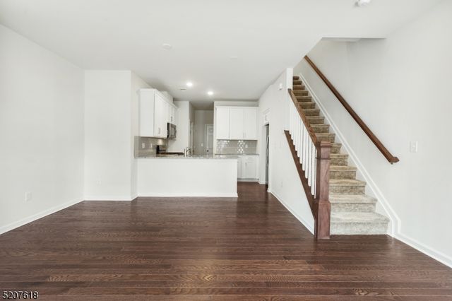 3 Sadie Cir 3104, Union Twp., NJ 07083