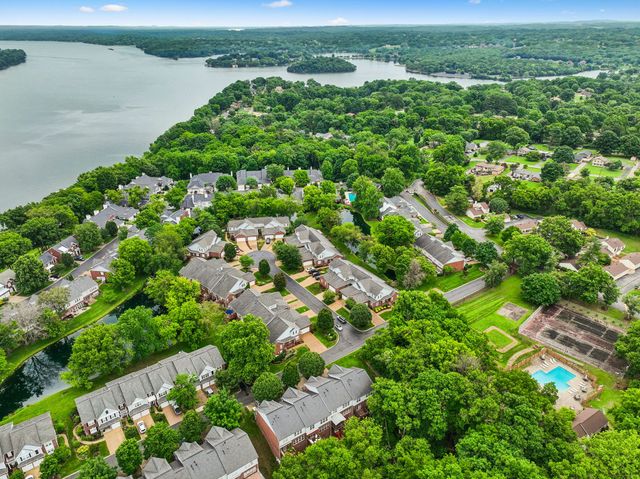 231 Green Harbor Rd Unit 101, Old Hickory, TN 37138