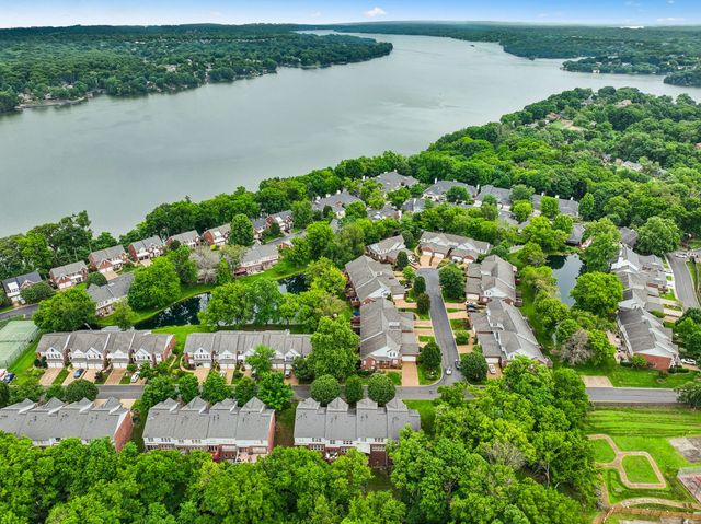 231 Green Harbor Rd Unit 101, Old Hickory, TN 37138