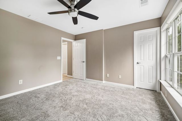 231 Green Harbor Rd Unit 101, Old Hickory, TN 37138