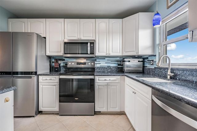 4939 FLORAMAR TERRACE 914, New Port Richey, FL 34652