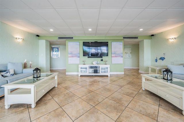 4939 FLORAMAR TERRACE 914, New Port Richey, FL 34652