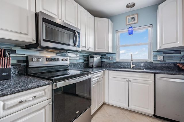 4939 FLORAMAR TERRACE 914, New Port Richey, FL 34652