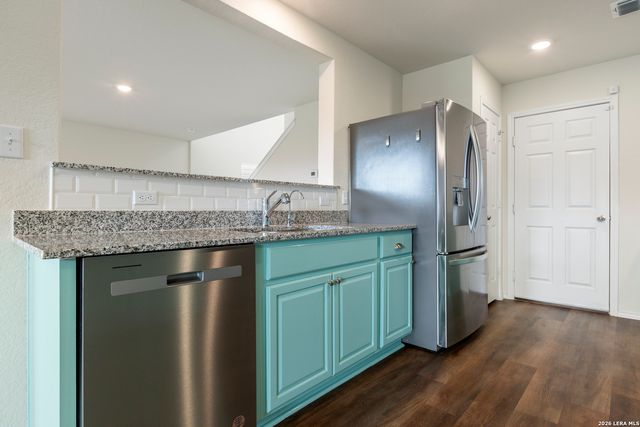 6110 WILLOW POINT BLVD, San Antonio, TX 78219