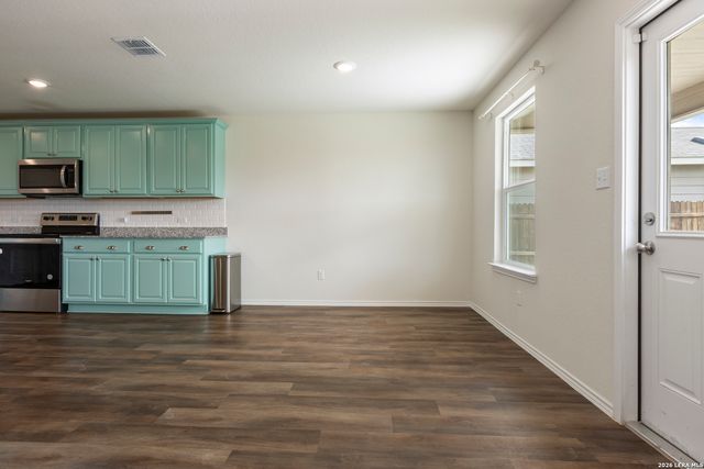 6110 WILLOW POINT BLVD, San Antonio, TX 78219