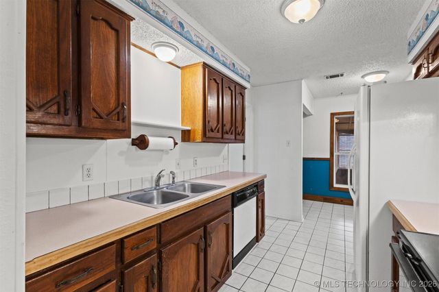 151 Belle Meade, Durant, OK 73449