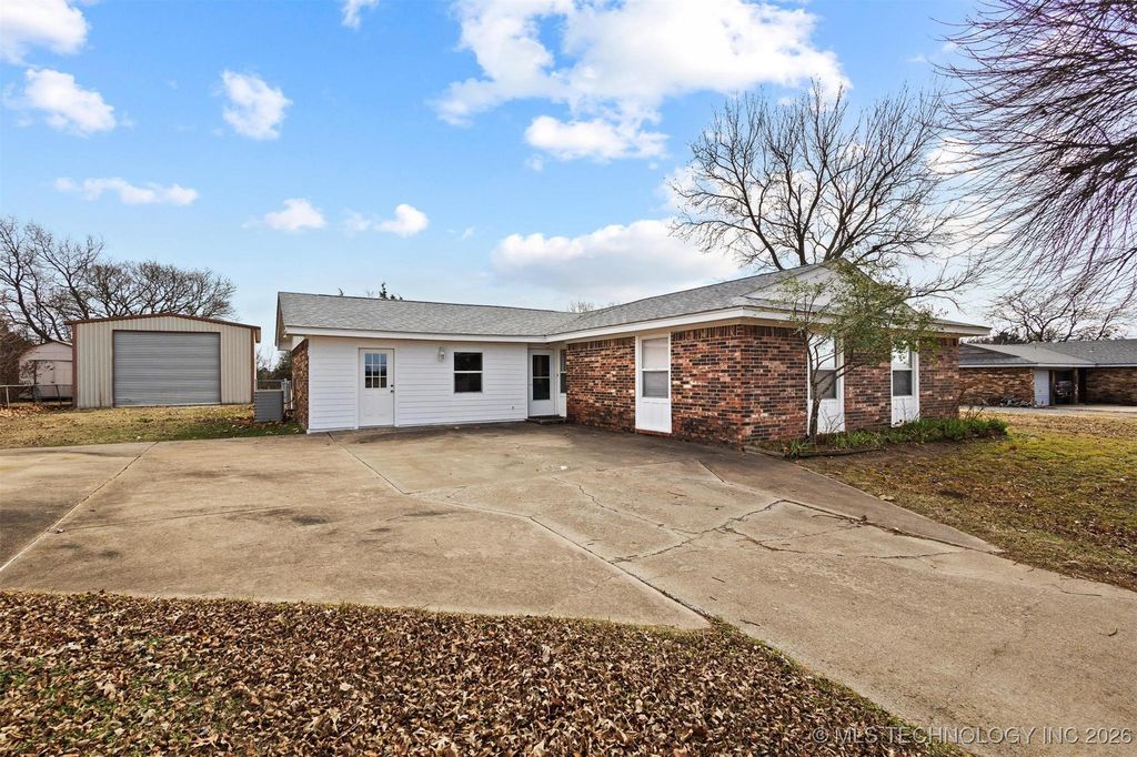 151 Belle Meade, Durant, OK 73449