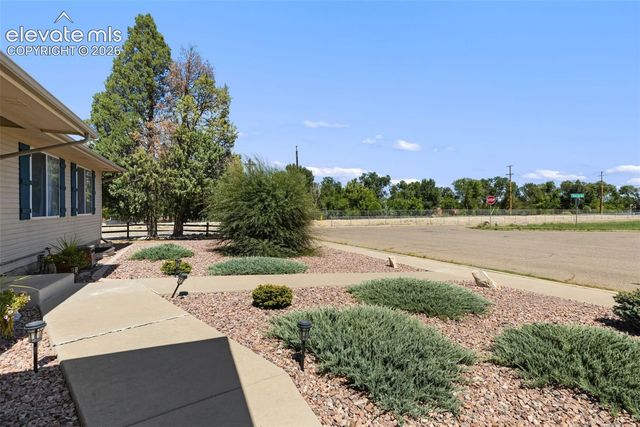 305 Alma Avenue, Pueblo, CO 81004