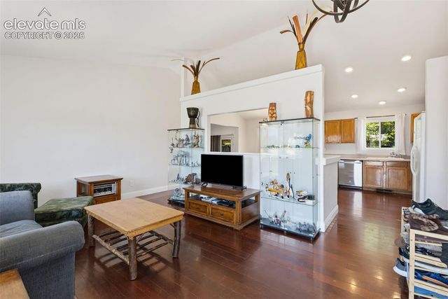 305 Alma Avenue, Pueblo, CO 81004