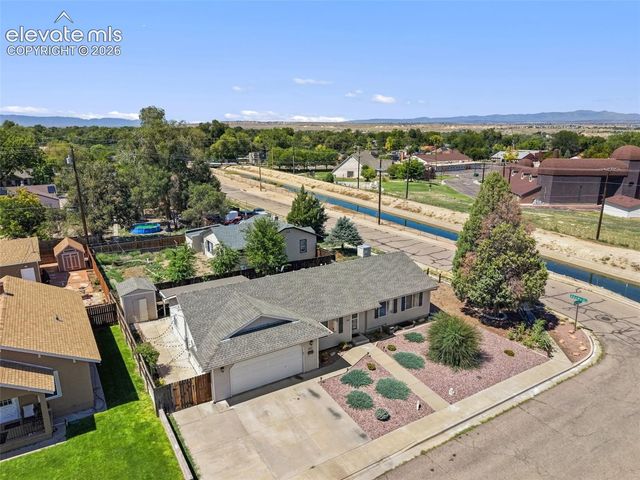 305 Alma Avenue, Pueblo, CO 81004