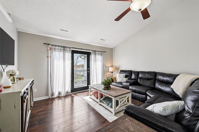 3225 Willowridge D, Marion, IA 52302