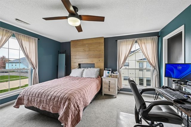 3225 Willowridge D, Marion, IA 52302