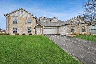 3225 Willowridge D, Marion, IA 52302