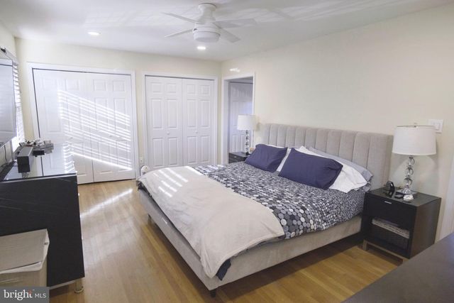 10277 GAINSBOROUGH RD, Potomac, MD 20854