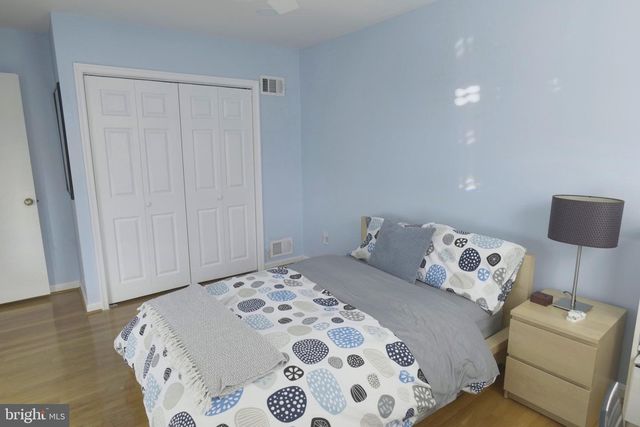 10277 GAINSBOROUGH RD, Potomac, MD 20854