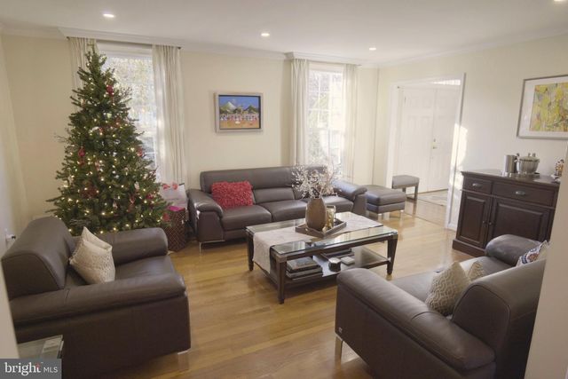 10277 GAINSBOROUGH RD, Potomac, MD 20854