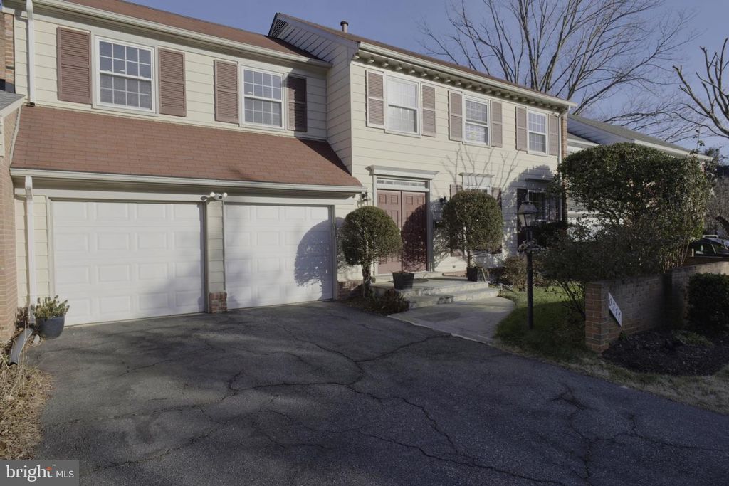 10277 GAINSBOROUGH RD, Potomac, MD 20854