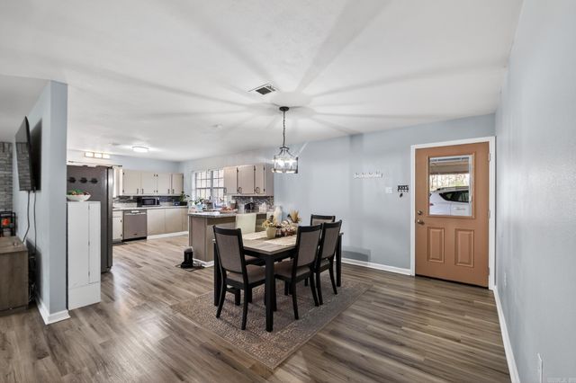 9 Snowden Circle, Greenbrier, AR 72058