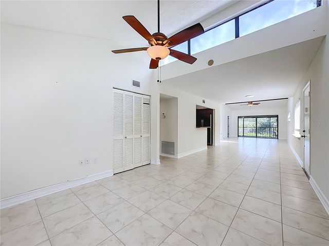 1601 PELICAN POINT DRIVE 215, Sarasota, FL 34231