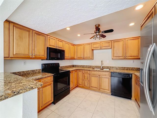 1601 PELICAN POINT DRIVE 215, Sarasota, FL 34231