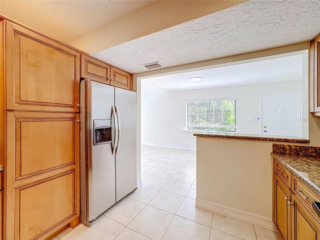 1601 PELICAN POINT DRIVE 215, Sarasota, FL 34231