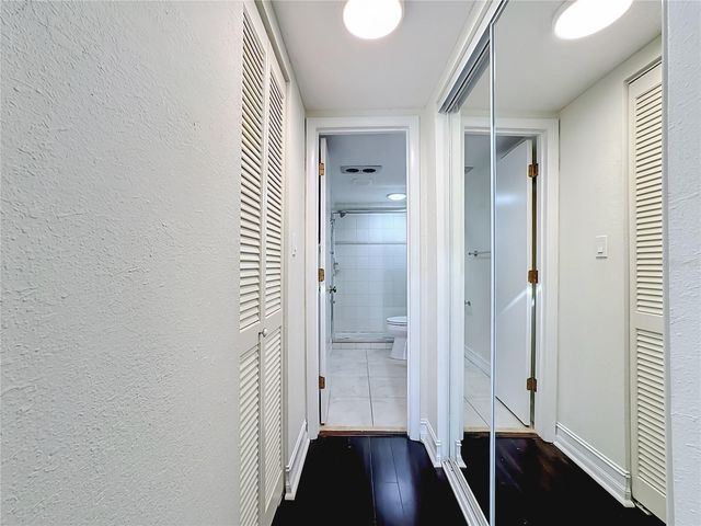 1601 PELICAN POINT DRIVE 215, Sarasota, FL 34231