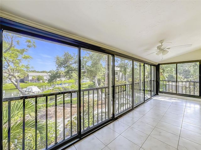1601 PELICAN POINT DRIVE 215, Sarasota, FL 34231