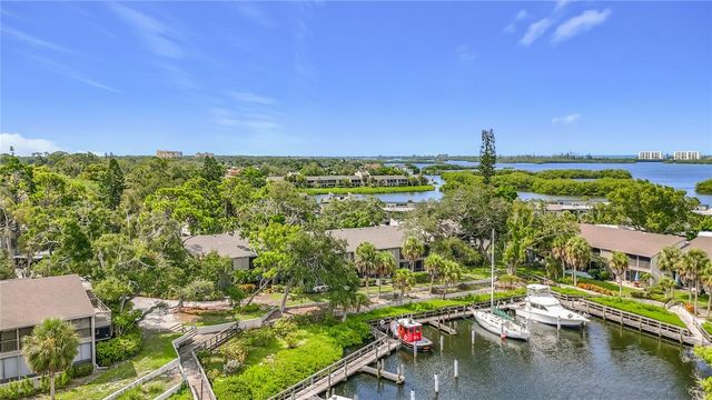 1601 PELICAN POINT DRIVE 215, Sarasota, FL 34231