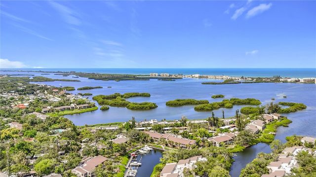 1601 PELICAN POINT DRIVE 215, Sarasota, FL 34231