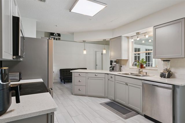 1320 4TH STREET, Orange City, FL 32763