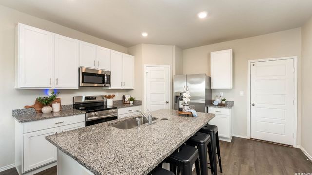14619 Butch Cassidy, Lytle, TX 78052