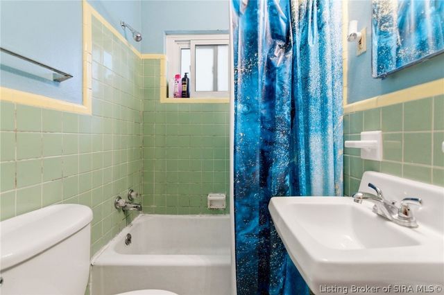 315 Mockingbird Drive, Jeffersonville, IN 47130