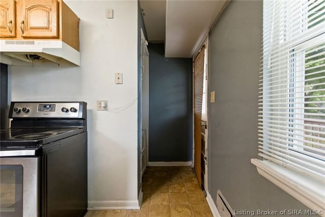 315 Mockingbird Drive, Jeffersonville, IN 47130