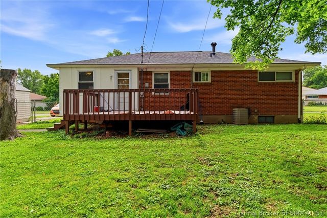 315 Mockingbird Drive, Jeffersonville, IN 47130