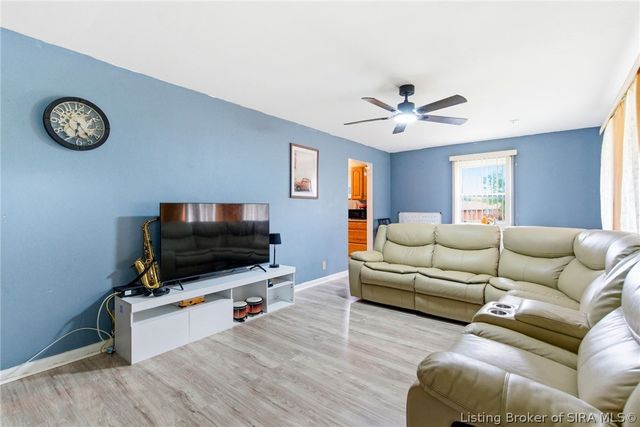 315 Mockingbird Drive, Jeffersonville, IN 47130