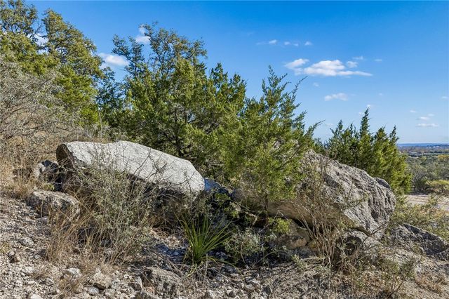 944 Metzger Road, Fredericksburg, TX 78624