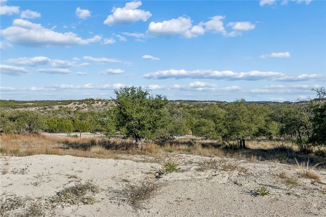 944 Metzger Road, Fredericksburg, TX 78624