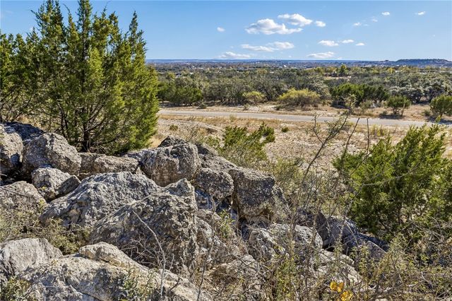 944 Metzger Road, Fredericksburg, TX 78624