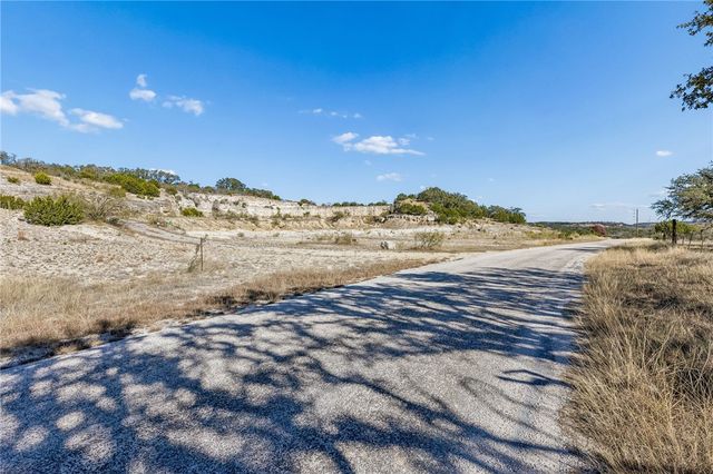 944 Metzger Road, Fredericksburg, TX 78624