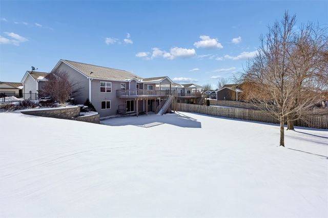 5020 NE Ledgestone Court, Ankeny, IA 50021