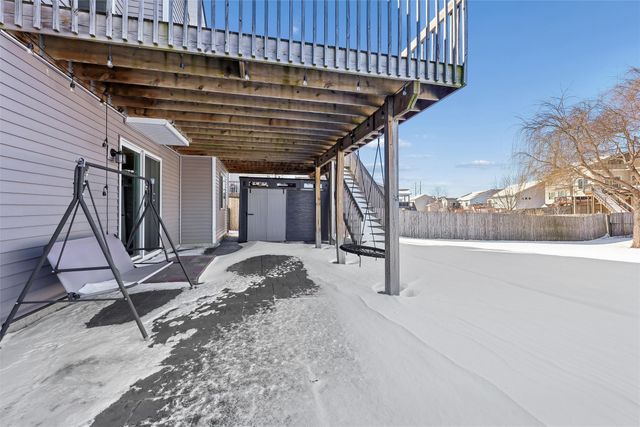 5020 NE Ledgestone Court, Ankeny, IA 50021