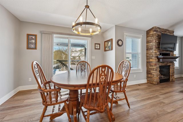 5020 NE Ledgestone Court, Ankeny, IA 50021