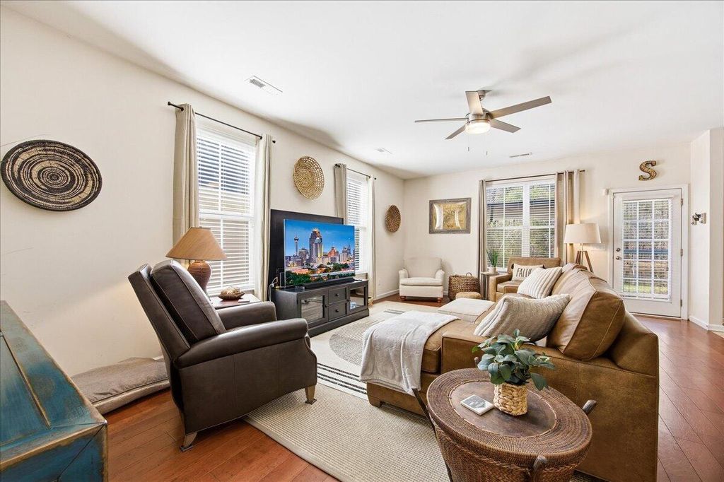 Image 7 of property listing at 293 Chemistry Circle, Ladson, SC 29456